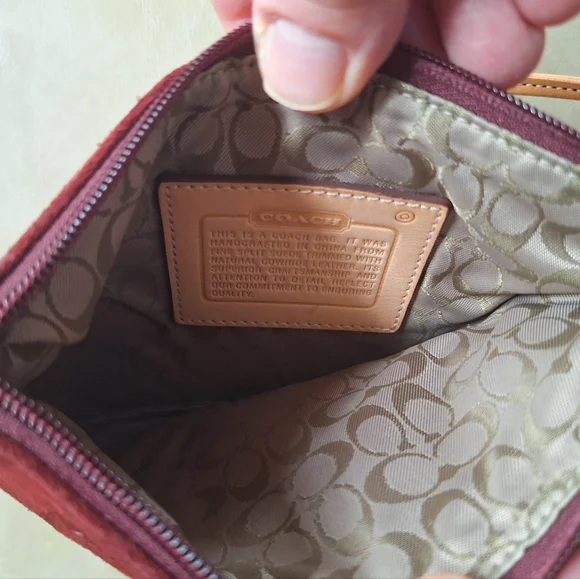 NWOT COACH Suede Wristlet - Picture 4 of 7